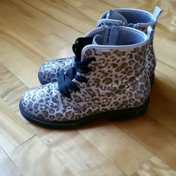Leopard Boots for girls Size 3 - Picture 2 of 6
